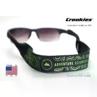 ราคา สายคล้องแว่นตา Croakies XL Print Adventure Scientists (1735367472815375634)