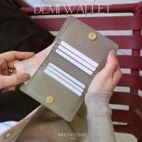 ราคา Yada Phuthawornw DEMI Bi-fold wallet กระเป๋าสตางค์ทรงพับครึ่ง ใส่แบงก์พันเต็มใบ มีช่องใส่เหรียญ small leather bag กระเป๋าตังค์ (1733970356258440769)