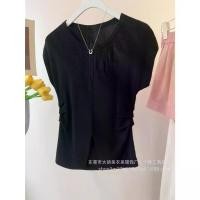 ราคา เสื้อถักผ่าข้างทรงเข้ารูปเอวพร้อมจีบ คอทรงกลม แขนสั้น ผ้าไอซ์ซิลค์ แฟชั่นใหม่รับซัมเมอร์สำหรับผู้หญิง cryingcenter น่ารัก สไตเกาหลี เสื้อยืด สไตล์เกาหลี หน้า ร้อน หมูแฮม g (1734803744761677379)