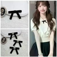 ราคา สินค้าพร้อมส่งปี 2025 เข็มกลัดโบว์กำมะหยี่สีดำขนาดเล็กอเนกประสงค์ สไตล์เรียบหรู ติดเสื้อแฟชั่นทำมือ อุปกรณ์เสริมสำหรับผู้หญิงสไตล์ใหม่ทันสมัย หมวก รถไฟ skull cap (1733632609860093067)