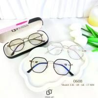 ราคา แว่นกรองแสงหน้าจอคอม มือถือ เลนส์บลูบล็อกออโต้ออกแดดเปลี่ยนสี กันรังสีสีฟ้า กันแดดUV400 แว่นเลนส์แท้ รหัสรุ่น 0608 (1735085356469487465)