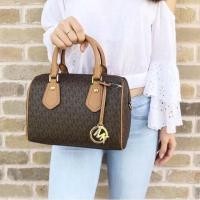 ราคา พร้อมส่ง แท้ New MK หมอนรุ่นใหม่ 9 มี 4 สี น้ำตาล ขาว ดำ กรมท่า (417256794)