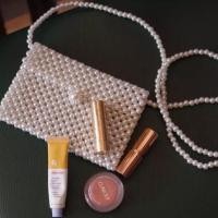 ราคา 56xstudio Beaded bag กระเป๋าลูกปัดไข่มุกสายสะพายแนวนอน (1074336241)