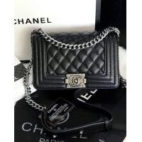 ราคา กระเป๋าชาเนล หนังดีทนทาน แบบฉบับเหมือนแท้ อะไหล่เงิน มาพร้อมป้ายแบรนด์chanel ด้านในมีช่องซิป หัวซิปปั๊มโลโก้แบรนด์ อีกฝั่งนี้ช่องเล็กใส่ของ 2 ช่อง ฝา ปากเย็บตราโลโก้ ด้านหลังมีช่องให้ใส่ของหนึ่งช่อง อ