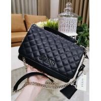 ราคา ร้านแนะนำ GUESS Elliana Convertible Flap Over CROSSBODY BAG กระเป๋าสะพายข้าง กระเป๋า กระเป่า ของแท้ (1431402134)