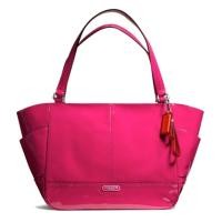 ราคา COACH แท้ สีสดสวย ใบใหญ่ ลดเยอะมาก COACH Park Patent Leather Carrie Tote Handbag รุ่น 23979 Pink (935275)