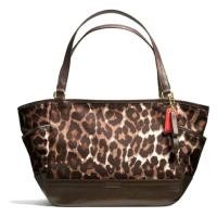 ราคา COACH แท้ ผ้าลายเสือ สวยเก๋ สายหนังแท้ ลดเยอะมาก COACH Park Ocelot Print Carrie Tote Purse Bag รุ่น 23278 Brown (935302)