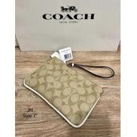 ราคา กระเป๋าคล้องมือcoach ขนาด7 5 นิ้ว (459889684)