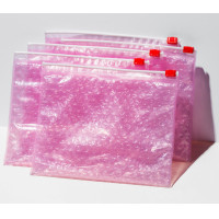 ราคา GLOSS AND CO Glossier Pink Pouch (1479612773)
