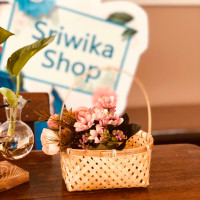 ราคา กระเช้า ตระกร้าสาน ตระกร้าไม้ไผ่ ตระกร้าไม้ ภาชนะใส่อาหาร ตระกร้าจัดของขวัญ ตระกร้าสานไม้ไผ่ ขนาด ก11 ย14 ส7 ซม หูไม้ไผ่ (1492202679)