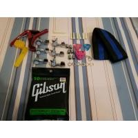 ราคา สุดคุ้ม ยกชุดสายกีต้าร์โปร่งGibson 1 ชุด ลูกบิด 6 ตัว ปิ๊ก ที่เก็บปิก หมุดกีต้าร์ บ่าบน ล่าง ที่หมุนลูกบิด สายสะพาย คาโป้ ลูกบิด คาโป้ ปิ๊ก ที่เก็บปิ๊ก และสายสะพาย คละสีนะครับ (1381980243)
