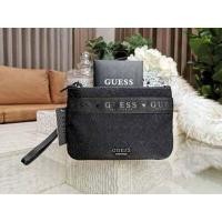 ราคา MUST HAVE GUESS FACTORY WOMEN S CLUTCH BAG กระเป๋าถือหรือคล้องมือรุ่นใหม่ล่าสุดหนังนิ่มสวยอยู่ทรงปั้มโลโก้แบรนด์รอบ (4521380228)