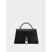 ราคา กระเป๋าถือ Charles Keith รุ่น Padlock Trapeze Bag ทรงสี่เหลี่ยม ล็อคโลหะทองกับสายโซ่และสายหนัง (11463249294)