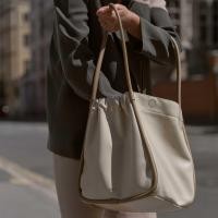 ราคา mlB RAVIOLI TOTE IVORY (15236699419)