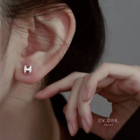 ราคา ESCOBAL พร้อมส่ง ต่างหูเงินแท้ ต่างหู H สไตล์สวยหรู ตุ้มหูเงินแท้ ต่างหูแฟชั่น ตุ้มหูเงินแท้ ต่างหูเกาหลี ต่างหูมินิมอล (17029024963)