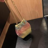 ราคา TAO His Bags กระเป๋าสะพายผู้หญิงกระเป๋าสะพายข้างผญติดเพชรไล่ระดับสีรุ้งลุคสวยหรู (14611180655)