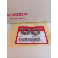 ราคา แหวนรองสปริงวาล์วตัวล่างแท้ เวฟ125i ปลาวาฬเวฟ110iปี2009 20202ชิ้น (8330176206)