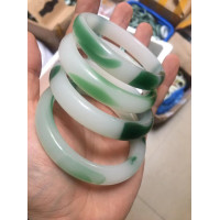 ราคา สร้อยข้อมือหยกธรรมชาติสีเขียวสีขาวกำไลหยกสำหรับผู้หญิง (14527542572)