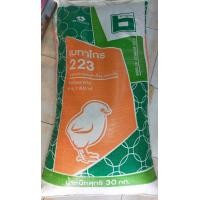 ราคา อาหารลูกไก่ ลูกเจี๊ยบ สำหรับลูกไก่เนื้อ เบทาโกร 223 ขนาด 30 กิโลกรัม (869520415)