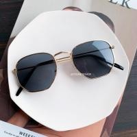 ราคา YOUREYESHOP แว่นกันแดดแว่นตากันแดด แว่นกันแดด แว่นตากันแดด แว่นแฟชั่น แว่นตาแฟชั่น เลนส์สีดำ รุ่น 2044 (14192974587)