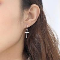 ราคา earika earrings the big cross hoop ต่างหูห่วงจี้ไม้กางเขนเงินแท้ เหมาะสำหรับคนแพ้ง่าย (12858458328)