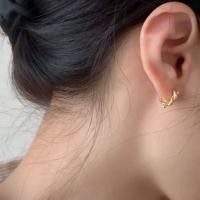 ราคา earika earrings knot hoop ต่างหูห่วงเกลียวน็อตเงินแท้ มีให้เลือก 2 สี เหมาะสำหรับคนแพ้ง่าย (18163471121)
