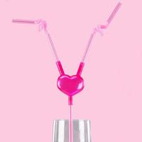 ราคา 1 ชิ้น หลอดแฟนซีรูปหัวใจสีชมพู หลอดดูด หลอดน้ำ หลอดคู่รัก (9423910911)