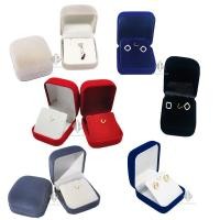 ราคา กล่องกำมะหยี่ใส่จี้และต่างหู (3970998947)
