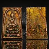 ราคา พระสมเด็จวังหน้า ฝังพลอยอัญมณีสีเขียว หลังเรียบ ลงรักปิดทอง A91 (19411466714)