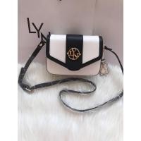 ราคา กระเป๋าสะพายข้าง LYN crossbody รุ่นใหม่ สายปรับได้ (19316673136)