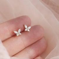 ราคา Suwann na shop ราคาต่อคู่ ต่างหู ต่างหูเงินแท้ ต่างหูเพชร ต่างหูเพชรผีเสื้อ (12615497878)