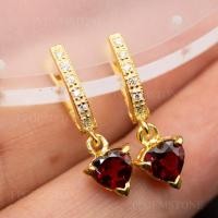 ราคา ต่างหูพลอยโกเมน Garnet สีแดง ตัวเรือนเงินแท้ 92 5 ชุบทอง สินค้ามีใบรับประกัน (17464671967)