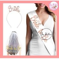 ราคา ชุดสายสะพายพร้อมมงกุฎและผ้าคลุมผมว่าที่เจ้าสาว Bride มงกุฏเจ้าหญิง มี 3 แบบให้เลือก ใช้เป็นพร๊อบถ่ายรูปสำหรับงานปาร์ตี้สละโสดพร้อบ พร็อพ Props พร้อมส่งจากกรุงเทพ (15099643516)