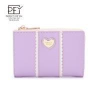 ราคา กระเป๋าสตางค์ผู้หญิง Perfect For You forever young กระเป๋าสตางค์ใบกลาง3 พับ กระเป๋าผู้หญิง 6116 001 (15877211337)