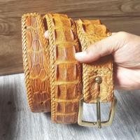 ราคา งานสวยๆ งามๆ หนังเเท้ของเเท้ เข็มขัดหนังจระเข้แท้ สีน้ำตาลเเทน รุ่น 2 กระดูกคู่ เป็นหนังแผ่นเดียวยาวตลอดเส้น 47 นิ้ว (15427633472)