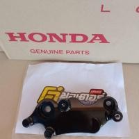 ราคา แผ่นยึดท่อไอเสียแท้เวฟ125iรุ่นปี2012 20211ชิ้น หมายเลข10 อะไหล่แท้HONDA (6631354992)