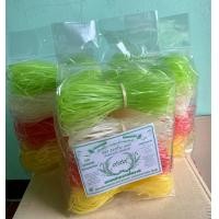 ราคา หมี่โคราช หมี่มัดตอก รวมรส กำใหญ่ 500 กรัม (7890348946)