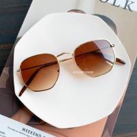 ราคา YOUREYESHOP แว่นกันแดดแว่นตากันแดด แว่นกันแดด แว่นตากันแดด แว่นแฟชั่น แว่นตาแฟชั่น เลนส์สีดำ รุ่น 2044 (14192974588)