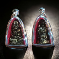 ราคา ขายดี จี้ ปู่ทวด พระเครื่อง หลวงปู่ทวด 3x4 กรอบสแตนเลส ไม่ลอกไม่ดำ ทองเหลืองแท้ หลวงปู่ทวดวัดช้างให้ พระบูชา (19377059228)