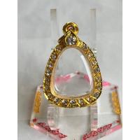 ราคา ตลับเงินชุบทองใส่พระปิดตาหลวงพ่อแก้ว ขนาดตลับวัดจากหน้าจอด้านนอก2 0x2 4cm (19199121206)