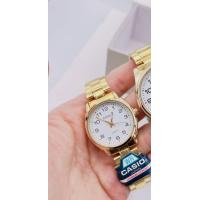 ราคา New นาฬิกาCasioนาฬิกาข้อมือผู้ชาย ผู้หญิง นาฬิกาแฟชั่น สายสีทอง สายสแตนเลส นาฬิกาคู่รัก เรียบหรูทรงพลัง ตัวเลขบอกเวลาชัดเจน (18985278726)