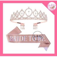 ราคา ชุดสายสะพายพร้อมมงกุฎและผ้าคลุมผมว่าที่เจ้าสาว Bride มงกุฏเจ้าหญิง มี 3 แบบให้เลือก ใช้เป็นพร๊อบถ่ายรูปสำหรับงานปาร์ตี้สละโสดพร้อบ พร็อพ Props พร้อมส่งจากกรุงเทพ (19546649029)