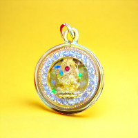 ราคา จี้พระพิฆเนศ สีพระประวันเกิด พระประจำวัน สีประจำวันเกิด ทรงกลมกรอบสีประจำวัน พระพิฆเนศ คเนศ พระคู่บ้าน ชุบทองไมครอน (19410827266)