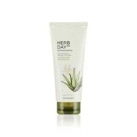 ราคา THE FACE SHOP HERB DAY 365 MASTER BLENDING FACIAL FOAMING CLEANSER ALOE GREEN TEA (7186428919)