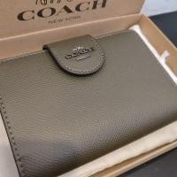 ราคา กระเป๋าสตางค์โค้ชแท้ใบสั้น เอ้าเลท 5 นิ้ว หนังแท้สีเขียวขีม้ามีคลาส ลุคทันสมัย Premium gift (14318449559)