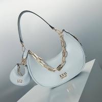 ราคา SALE ถูกมาก กระเป๋าสะพายข้าง LYN Diva Hobo ขนาด8นิ้ว ร้านเราสีชมพูพีชตรงปก งานแท้จากโรงงานผลิตแบรนด์ หิ้วขึ้นเครื่องได้ทั่วโลก สินค้าตรงปกต้องซื้อร้านเรา ไม่ใช่งานเหมาสำเพ็งตำหนิเยอะมาหลอกขายแน่นอน (1