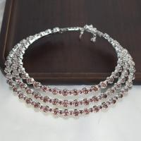 ราคา ปลอกคอ rhinestone หลายชั้นแฟชั่น 3 แถวคริสตัลสร้อยคอคอบัตรสร้อยคอลวดหลายสีแหวนคอเจ้าสาว (16537528094)