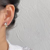 ราคา earika earrings ivory morpho stud ต่างหูผีเสื้อปีกขาวก้านเงินแท้ เหมาะสำหรับคนแพ้ง่าย (18463156041)