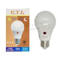 ราคา หลอดไฟ LED เซ็นเซอร์แสงอาทิตย์ เปิดเองตอนกลางคืน ปิดเองกลางวัน Light Sensor 10W ยี่ห้อ CTL มีแสงขาว และ แสงวอร์ม (15146862984)