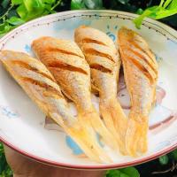 ราคา ปลาแดงแดดเดียว ยังไม่ทอด คละไซค์ 500 กรัม (14591612832)